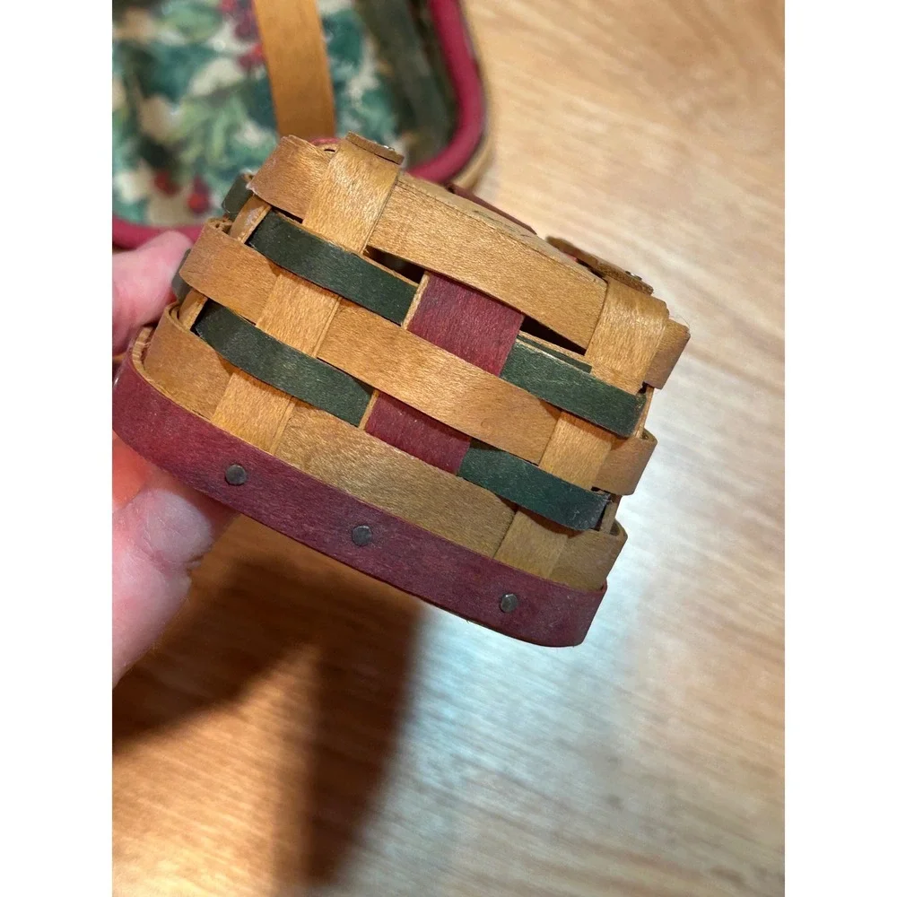 Longaberger Christmas Basket Set Red Green Woven Holly Liner Plastic Protector